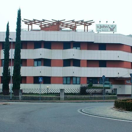 Hotel St John Desio Exteriör bild